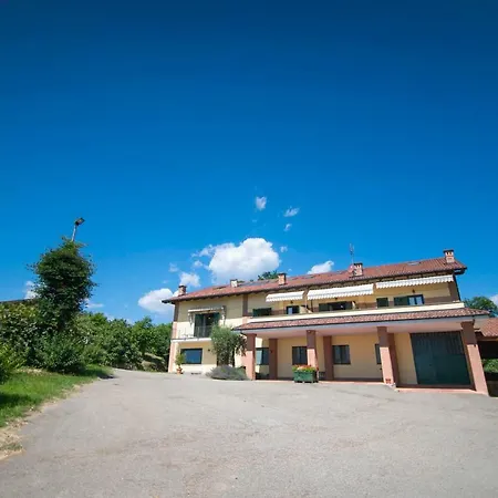 Farm stay Agriturismo Turina Bricherasio